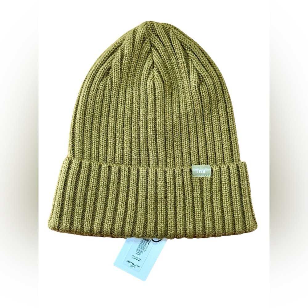 BNWT | TNA | Rush Beanie | Kiwi Green | OS